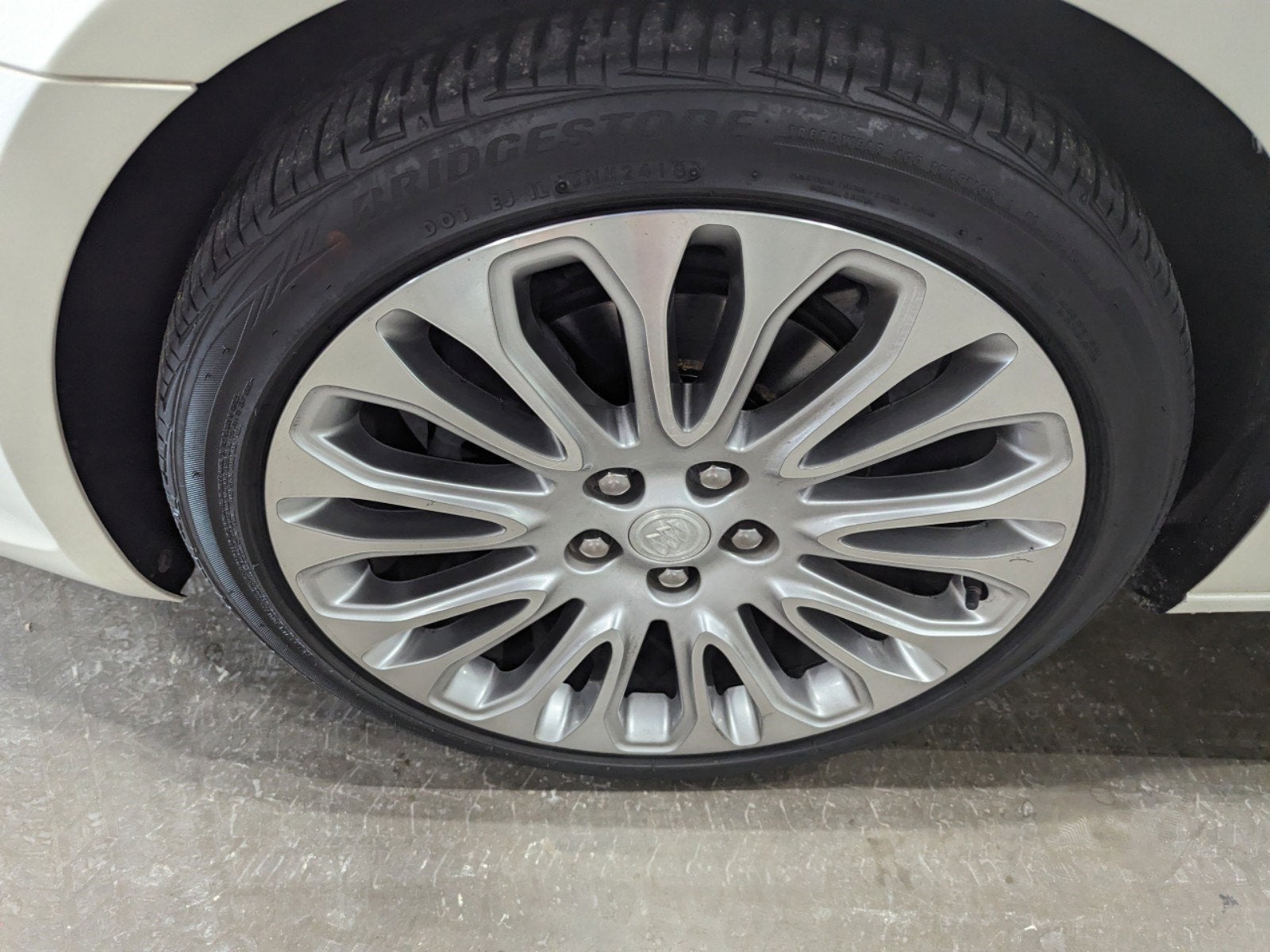 2014 Buick LaCrosse Premium II Front Wheel Drive Premium Leather Heated/Cooled Preferred Equipment Pkg Nav Sunroof